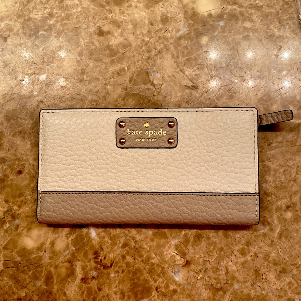 NWT Kate Spade Stacy Bay Street Wallet